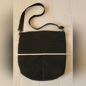 Oak + Fort messenger bag